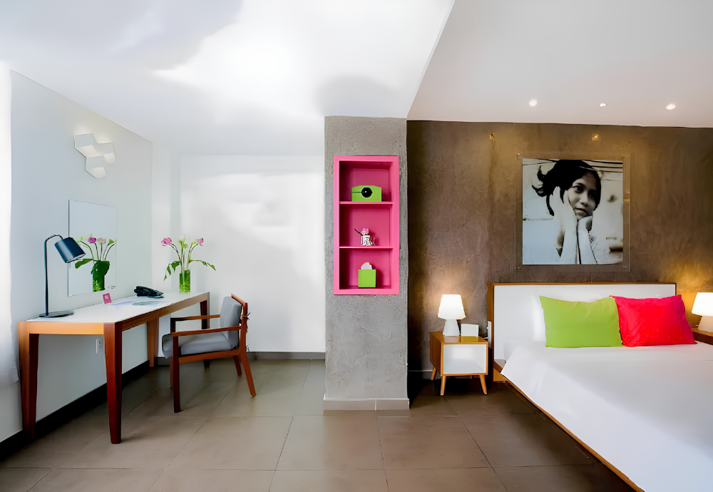 Guest room at G8 Center Hotel in Saigon.