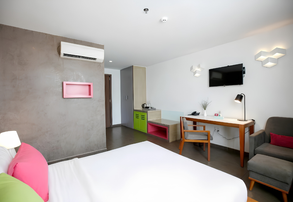 Interior room view at G8 Center Hotel in Saigon.