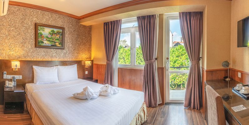 Bedroom at Kings Hotel Da Lat.